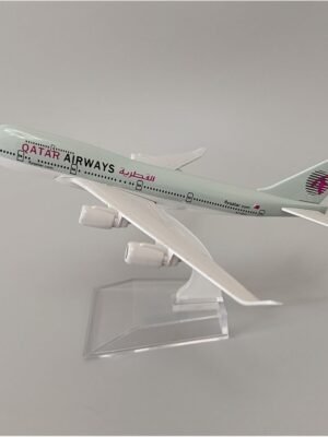 Qatar Airways Metal 16 cm b747 Airplane Model for office and home decoration Aircraft Models
