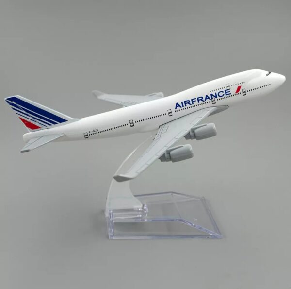 Air France Boeing 747 Model – 16cm 1:400 Scale Metal Alloy Airplane for Decoration
