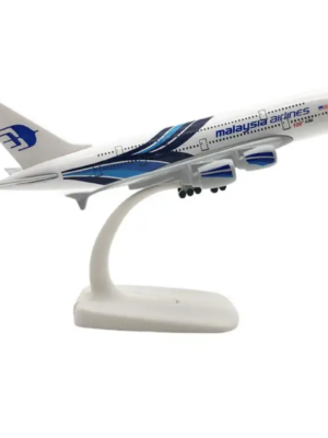 Malaysian  Airlines  A380 20 cm Metal Airplane Model  scal 1:200