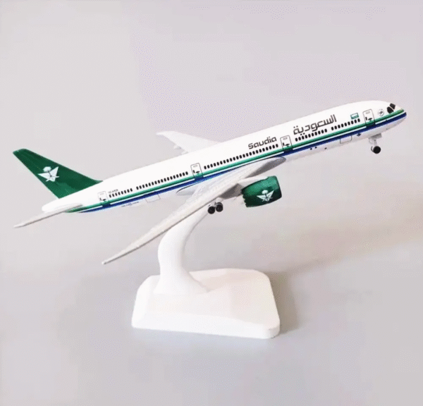 Saudi Arabian Airlines B787 Airplane Model – 20cm (7.8 Inch) Aircraft with Wheels & Stand | Scale 1:300 | Metal Airlines Model for Home, Office & Collection