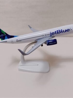 JetBlue Airlines Boeing 737 Aircraft Model – 20cm 1:200 Scale, Full Metal Diecast Airplane for Home & Office Décor