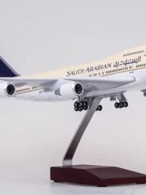 Saudi Arabian Boeing 747-400 Aircraft Model | 47cm Scale 1:150 | Resin Airline Model with Landing Gear