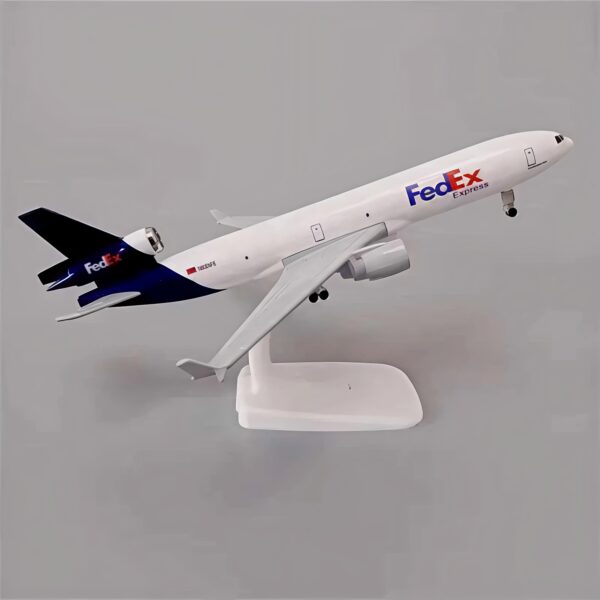 FedEx Express ATR Aircraft Model – 20 cm Diecast Metal Airplane, Scale 1:300 | Home & Office Decor