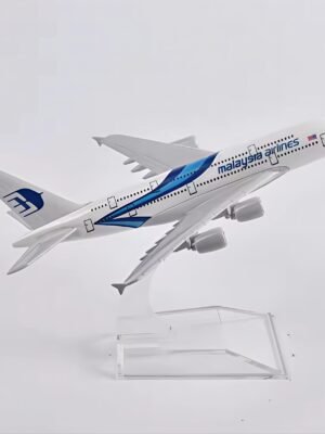 Malaysia Airlines Airbus A380 16cm Diecast Aircraft Model 1:400 Scale – Full Metal Alloy Airplane with Stand for Home & Office Decoration