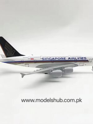 Singapore Airlines A380 1:300 Scale 20cm Metal Body Aircraft Model with Wheels & Stand – Decorative Collectible Airplane Model for Display and Collection