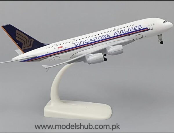 Singapore Airlines A380 1:300 Scale 20cm Metal Body Aircraft Model with Wheels & Stand – Decorative Collectible Airplane Model for Display and Collection