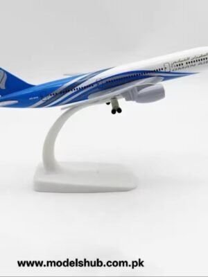 Oman Air Diecast Model Airplane – 1:400 Scale, 20cm Metal Alloy Aircraft Replica (Boeing 787 / Airbus A350 / A330) – Premium Collectible Gift for Aviation Enthusiasts