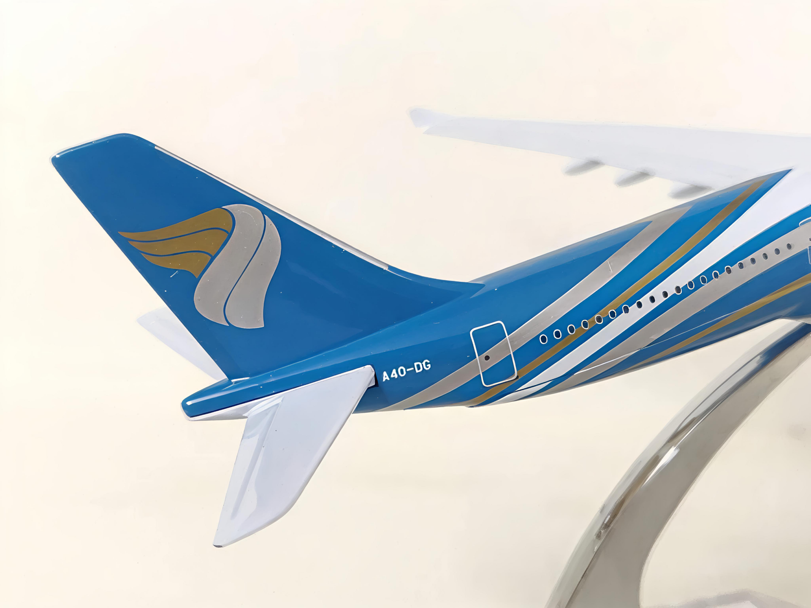 Oman Air Airbus A330 Airplane Model 16CM 1:400 Scale Metal Diecast Alloy Aircraft Replica Toy Collectible - Image 5