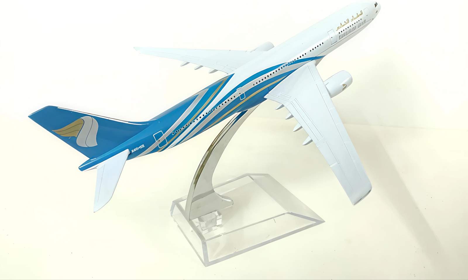 Oman Air Airbus A330 Airplane Model 16CM 1:400 Scale Metal Diecast Alloy Aircraft Replica Toy Collectible - Image 2